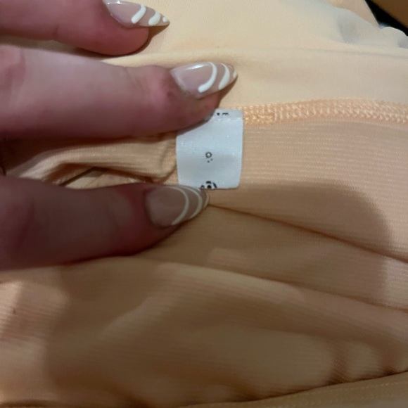 Lululemon speed up high rise size 8 orange - Picture 8 of 10